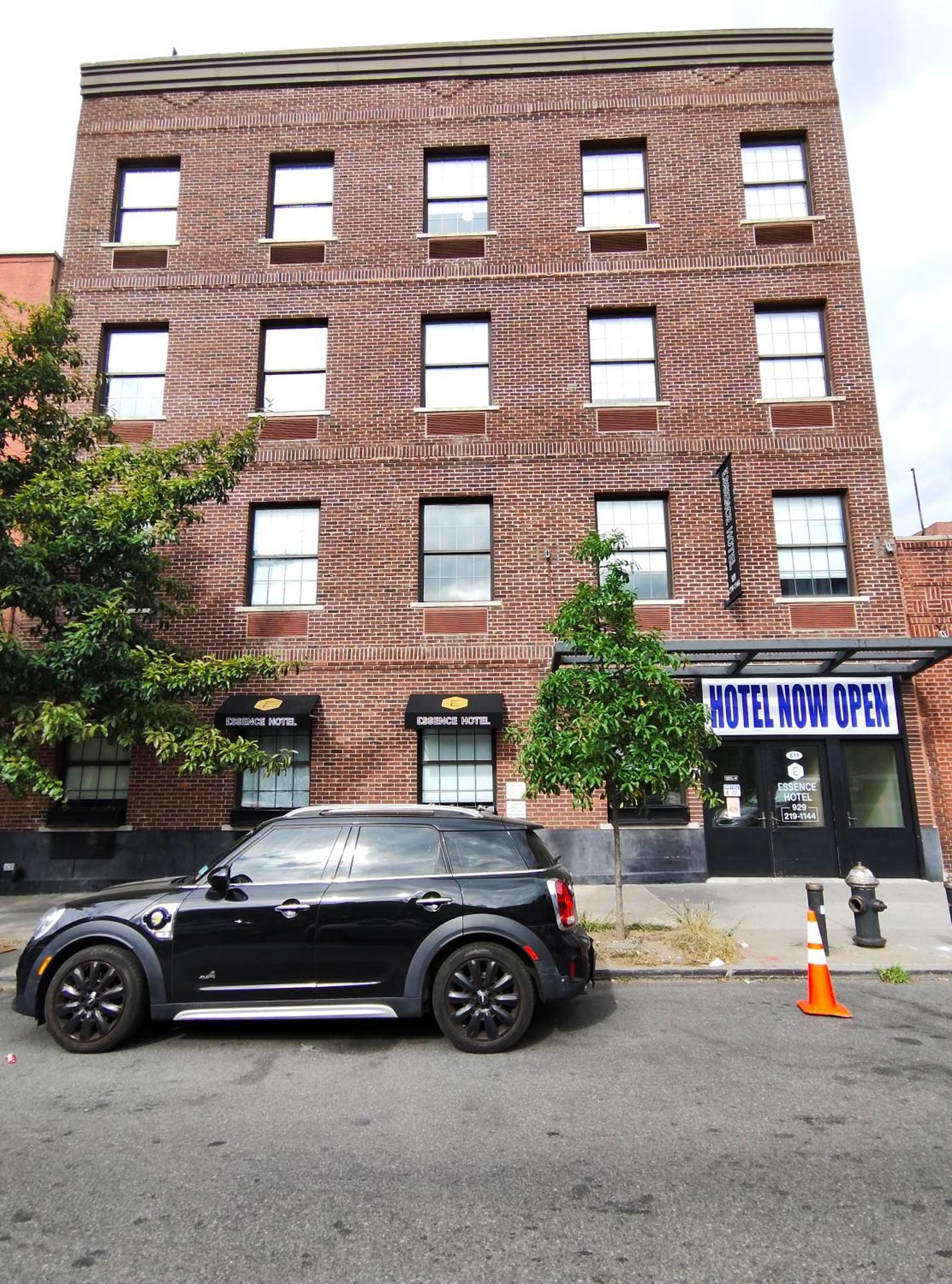 Essence Hotel New York Exterior photo